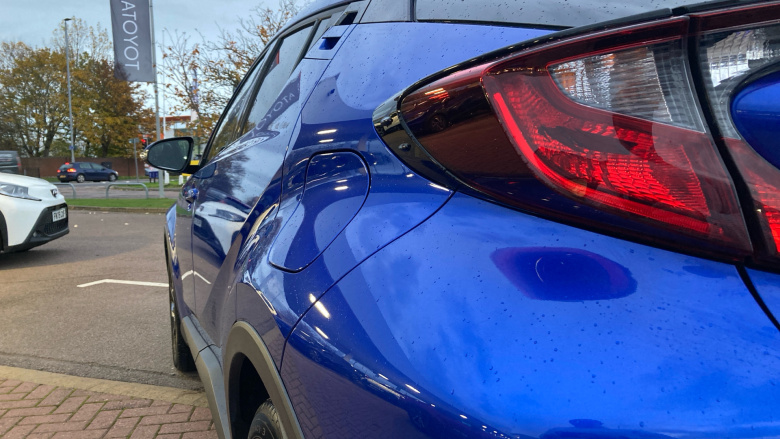 Toyota C-HR 1.8 Hybrid Design 5dr CVT Hybrid Hatchback